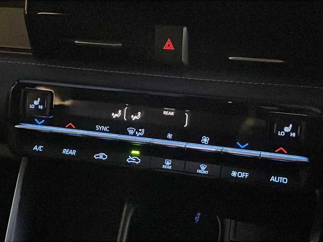 トヨタ ノア ハイブリッド S－Z 岩手県 2022(令4)年 3.5万km レッドマイカメタリック 寒冷地仕様　純正ナビ　バックＣ　両側電動スライド　ビルドインＥＴＣ２．０　ＵＳＢｔｙｐｅＣ　レーダークルーズ　ハーフレザーシート　シートヒーター　ＡＣ１００Ｖコンセント　ドラレコ　ＢＳＭ　純正１６ＡＷ