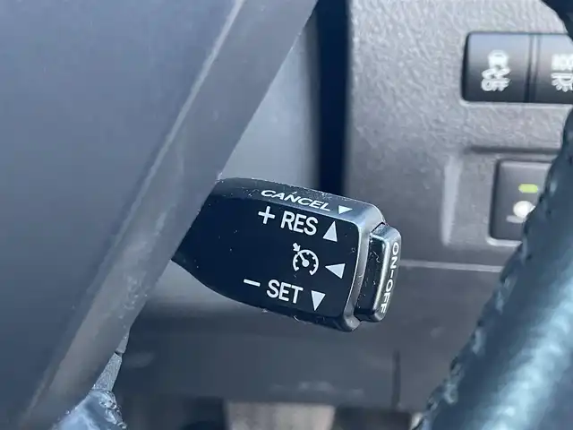 トヨタ ヴェルファイア 2．4Z ゴールデンアイズ 埼玉県 2013(平25)年 14.4万km ホワイトパールクリスタルシャイン (株)IDOMが運営する【じしゃロン川越店】の自社ローン専用車両になります。こちらは現金またはオートローンご利用時の価格です。自社ローンご希望の方は別途その旨お申付け下さい/純正HDDナビ　NHZN-X62G/フルセグ/Bluetooth/CD/DVD/AM/FM/バックカメラ/後席フリップダウンモニター/両側パワースライドドア/クルーズコントロール/電動リアゲート/ハーフレザーシート/後席オットマン/ビルトインETC/HIDオートライト/フォグ/スマートキー（スペアキー×1）/プッシュスタート/ドアバイザー/オート開閉ウインカーミラー/ナノイー/純正フロアマット/ニーエアバッグ/純正18インチアルミホイール/車両取扱説明書