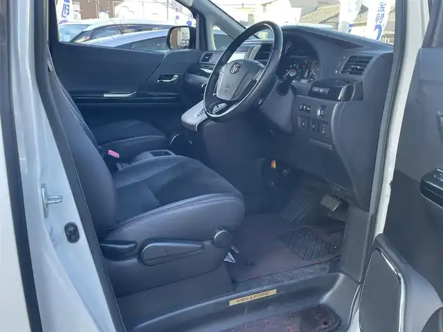 トヨタ ヴェルファイア 2．4Z ゴールデンアイズ 埼玉県 2013(平25)年 14.4万km ホワイトパールクリスタルシャイン (株)IDOMが運営する【じしゃロン川越店】の自社ローン専用車両になります。こちらは現金またはオートローンご利用時の価格です。自社ローンご希望の方は別途その旨お申付け下さい/純正HDDナビ　NHZN-X62G/フルセグ/Bluetooth/CD/DVD/AM/FM/バックカメラ/後席フリップダウンモニター/両側パワースライドドア/クルーズコントロール/電動リアゲート/ハーフレザーシート/後席オットマン/ビルトインETC/HIDオートライト/フォグ/スマートキー（スペアキー×1）/プッシュスタート/ドアバイザー/オート開閉ウインカーミラー/ナノイー/純正フロアマット/ニーエアバッグ/純正18インチアルミホイール/車両取扱説明書