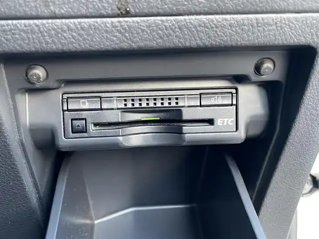 トヨタ ヴェルファイア 2．4Z ゴールデンアイズ 埼玉県 2013(平25)年 14.4万km ホワイトパールクリスタルシャイン (株)IDOMが運営する【じしゃロン川越店】の自社ローン専用車両になります。こちらは現金またはオートローンご利用時の価格です。自社ローンご希望の方は別途その旨お申付け下さい/純正HDDナビ　NHZN-X62G/フルセグ/Bluetooth/CD/DVD/AM/FM/バックカメラ/後席フリップダウンモニター/両側パワースライドドア/クルーズコントロール/電動リアゲート/ハーフレザーシート/後席オットマン/ビルトインETC/HIDオートライト/フォグ/スマートキー（スペアキー×1）/プッシュスタート/ドアバイザー/オート開閉ウインカーミラー/ナノイー/純正フロアマット/ニーエアバッグ/純正18インチアルミホイール/車両取扱説明書