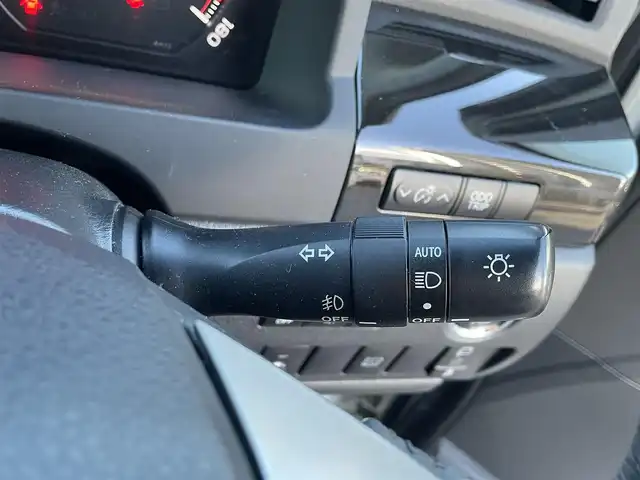 トヨタ ヴェルファイア 2．4Z ゴールデンアイズ 埼玉県 2013(平25)年 14.4万km ホワイトパールクリスタルシャイン (株)IDOMが運営する【じしゃロン川越店】の自社ローン専用車両になります。こちらは現金またはオートローンご利用時の価格です。自社ローンご希望の方は別途その旨お申付け下さい/純正HDDナビ　NHZN-X62G/フルセグ/Bluetooth/CD/DVD/AM/FM/バックカメラ/後席フリップダウンモニター/両側パワースライドドア/クルーズコントロール/電動リアゲート/ハーフレザーシート/後席オットマン/ビルトインETC/HIDオートライト/フォグ/スマートキー（スペアキー×1）/プッシュスタート/ドアバイザー/オート開閉ウインカーミラー/ナノイー/純正フロアマット/ニーエアバッグ/純正18インチアルミホイール/車両取扱説明書