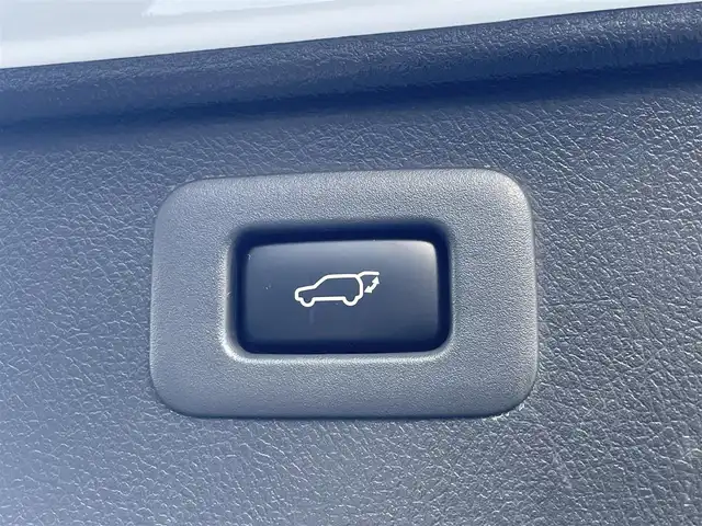 トヨタ ヴェルファイア 2．4Z ゴールデンアイズ 埼玉県 2013(平25)年 14.4万km ホワイトパールクリスタルシャイン (株)IDOMが運営する【じしゃロン川越店】の自社ローン専用車両になります。こちらは現金またはオートローンご利用時の価格です。自社ローンご希望の方は別途その旨お申付け下さい/純正HDDナビ　NHZN-X62G/フルセグ/Bluetooth/CD/DVD/AM/FM/バックカメラ/後席フリップダウンモニター/両側パワースライドドア/クルーズコントロール/電動リアゲート/ハーフレザーシート/後席オットマン/ビルトインETC/HIDオートライト/フォグ/スマートキー（スペアキー×1）/プッシュスタート/ドアバイザー/オート開閉ウインカーミラー/ナノイー/純正フロアマット/ニーエアバッグ/純正18インチアルミホイール/車両取扱説明書