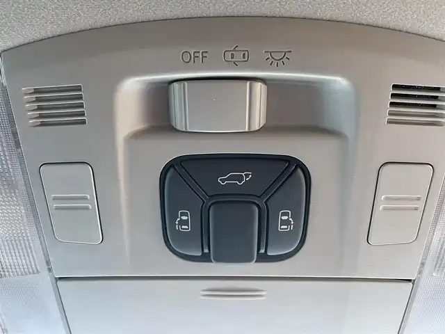 トヨタ ヴェルファイア 2．4Z ゴールデンアイズ 埼玉県 2013(平25)年 14.4万km ホワイトパールクリスタルシャイン (株)IDOMが運営する【じしゃロン川越店】の自社ローン専用車両になります。こちらは現金またはオートローンご利用時の価格です。自社ローンご希望の方は別途その旨お申付け下さい/純正HDDナビ　NHZN-X62G/フルセグ/Bluetooth/CD/DVD/AM/FM/バックカメラ/後席フリップダウンモニター/両側パワースライドドア/クルーズコントロール/電動リアゲート/ハーフレザーシート/後席オットマン/ビルトインETC/HIDオートライト/フォグ/スマートキー（スペアキー×1）/プッシュスタート/ドアバイザー/オート開閉ウインカーミラー/ナノイー/純正フロアマット/ニーエアバッグ/純正18インチアルミホイール/車両取扱説明書