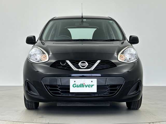 日産 マーチ 奈良県 2017(平29)年 1.1万km ピュアブラック 純正オーディオ/AM/FM/AUX/横滑り防止装置/ヘッドライトレベライザー/リモコンキー/純正フロアマット/電格ミラー/Wエアバッグ/ABS/ドアバイザー/ハロゲンライト/スペアタイヤ