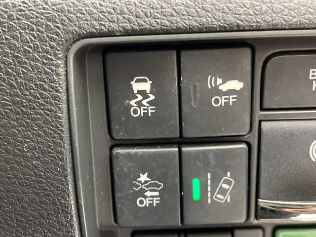 ホンダ オデッセイ ハイブリッド アブソルート ホンダセンシング 愛知県 2018(平30)年 4.1万km プレミアムヴィーナスブラックP ホンダセンシング/純正9型ナビ/両側パワースライドドア/レーダークルーズコントロール/全方位カメラ/パワーシート/コーナーセンサー/バックカメラ/ETC2.0/純正アルミホイール/インテリジェントミラー/リアオートエアコン/レーンキープアシスト/ドライブレコーダー/衝突軽減システム/フルセグ/CD DVD/Bluetooth/ステアリングスイッチ/スマートキー/プッシュスタート