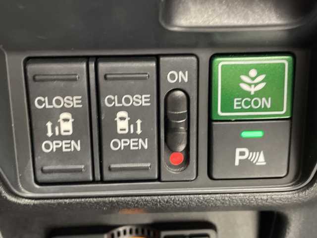 ホンダ オデッセイ ハイブリッド アブソルート ホンダセンシング 愛知県 2018(平30)年 4.1万km プレミアムヴィーナスブラックP ホンダセンシング/純正9型ナビ/両側パワースライドドア/レーダークルーズコントロール/全方位カメラ/パワーシート/コーナーセンサー/バックカメラ/ETC2.0/純正アルミホイール/インテリジェントミラー/リアオートエアコン/レーンキープアシスト/ドライブレコーダー/衝突軽減システム/フルセグ/CD DVD/Bluetooth/ステアリングスイッチ/スマートキー/プッシュスタート