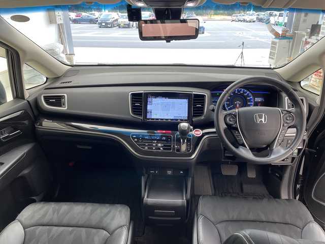 ホンダ オデッセイ ハイブリッド アブソルート ホンダセンシング 愛知県 2018(平30)年 4.1万km プレミアムヴィーナスブラックP ホンダセンシング/純正9型ナビ/両側パワースライドドア/レーダークルーズコントロール/全方位カメラ/パワーシート/コーナーセンサー/バックカメラ/ETC2.0/純正アルミホイール/インテリジェントミラー/リアオートエアコン/レーンキープアシスト/ドライブレコーダー/衝突軽減システム/フルセグ/CD DVD/Bluetooth/ステアリングスイッチ/スマートキー/プッシュスタート