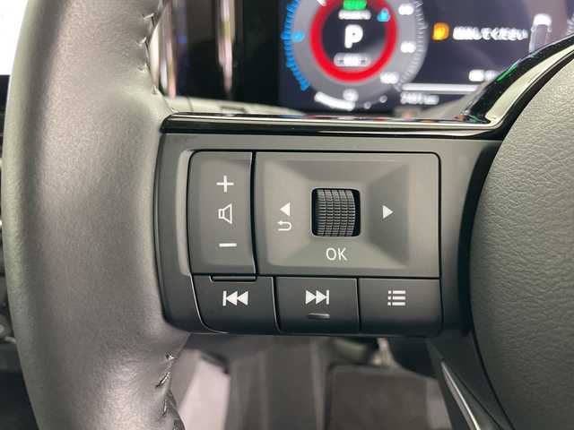 日産 オーラ G FOUR レザーエディション 道央・札幌 2022(令4)年 0.8万km ピュアホワイトパール ・禁煙車/・純正9インチナビ&TV&BT&USB&HDMI/・バックカメラ/・アラウンドビューモニター/・BOSEパーソナルプラスサウンドシステム/・プロパイロット/・全方位運転支援システム/・踏み間違え防止アシスト/・インテリジェントエマージェンシーブレーキ/・標識認識機能/・車線逸脱警報/・後退時検知機能/・SOSコール/・前席シートヒーター/・レザーシート/・ステアリングヒーター/・前方ドライブレコーダー/・ワイヤレス充電器/・ETC2.0/・純正フロアマット/・LEDオートヘッドライト/・フォグランプ/・オートライト/・スマートキー