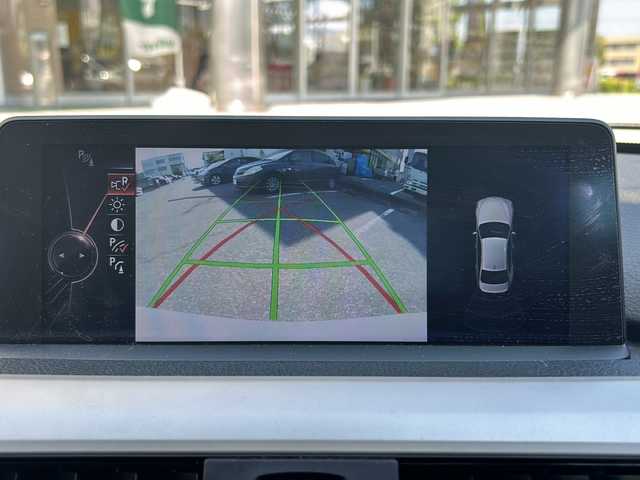 ＢＭＷ ３２０ｉ 福井県 2015(平27)年 5.3万km アルピンホワイトⅢ スマートキー/プッシュスタート/アイドリングストップ/前席パワーシート/純正LEDヘッドライト/ヘッドライトウォッシャー/オートライト/オートハイビーム/フォグランプ/コーナーセンサー/フロントドライブレコーダー/ETC/レーンアシスト/クルーズコントロール/横滑り防止/純正フロアマット/ステアリングスイッチ