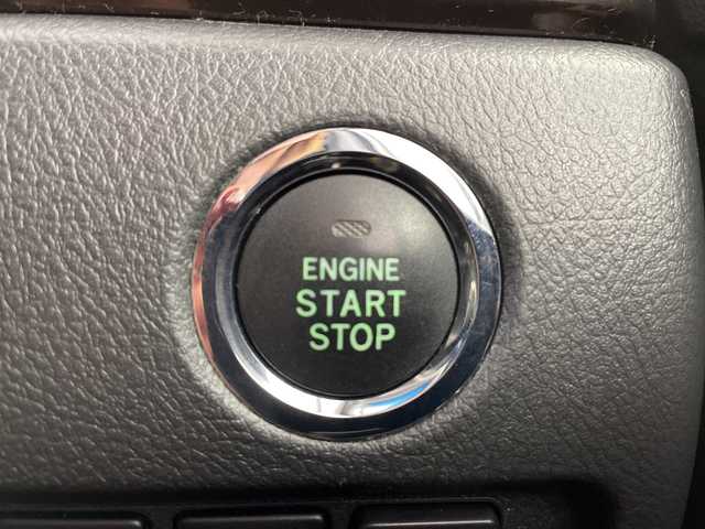 トヨタ ヴェルファイア 2．4Z ゴールデンアイズ 道央・札幌 2013(平25)年 9.7万km ホワイトパールクリスタルシャイン ・4WD/・アルパイン9インチ　SDナビ/・フルセグ/CD/DVD/BT）/・バックカメラ/・両側パワースライドドア/・クルーズコントロール/・オートライト/HIDヘッドライト/・前方ドライブレコーダー/・両側パワースライドドア/・ETC