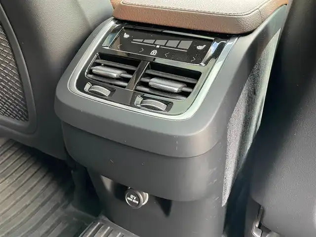 ボルボ ＸＣ９０ B5 AWD ノルディックED 福島県 2020(令2)年 3.8万km クリスタルホワイトP 特別仕様車/パノラマサンルーフ/HarmanKardon/アダプティブクルーズコントロール/ブラインドスポットモニター/レーン・キーピング・エイド/レーン・チェンジ・マージ・エイド/フル・アクティブ・ハイビーム/インテリセーフ/茶革シート/シートヒーター(全席)/パワーシート/パワーリアゲート/フットオープナー/純正ナビ(BT/USB/CD)/AppleCarPlay/フルセグTV/バックカメラ/360°/純正20AW/オートホールド/ドライブレコーダー(前後)/ETC/取扱説明書/保証書/スペアキー