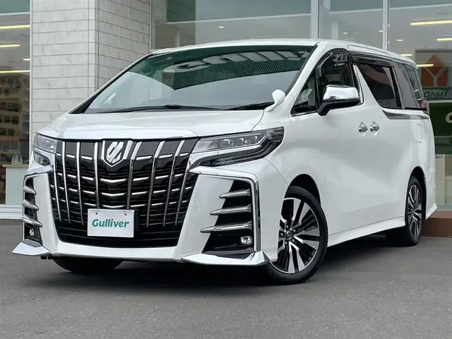 トヨタ アルファード S Cパッケージ 道央・札幌 2019(平31)年 2.5万km ホワイトパールクリスタルシャイン ・４WD/・ワンオーナー/・衝突軽減ブレーキ/・寒冷地仕様/・両側パワースライドドア/・レザーシート/・純正ナビ/　CD＆DVD＆BT＆TV/・バックカメラ/・コーナーセンサー/・レーンキープアシスト/・レーダークルーズコントロール/・パワーバックドア/・フリップダウンモニター/・パワーシート/・ブラインドスポットモニター/・デジタルインナーミラー/・純正エンジンスターター/・前後ドライブレコーダー/・シートヒーター/・アイドリングストップ/・プッシュスタート/・スマートキー/・オートエアコン/・オートライト/・オートリトラミラー/・レインセンサーワイパー/・MT付きAT/・ステアリングヒーター/・ビルトインETC/・社外AW＆冬タイヤ積込/　215/65/16  2019年製　4分山/・純正フロアマット/・ドアバイザー/・ウィンカーミラー/・フォグライト