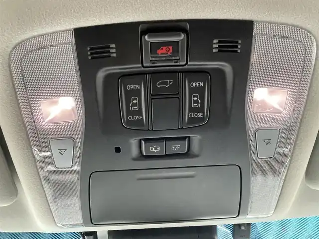 トヨタ アルファード S Cパッケージ 道央・札幌 2019(平31)年 2.5万km ホワイトパールクリスタルシャイン ・４WD/・ワンオーナー/・衝突軽減ブレーキ/・寒冷地仕様/・両側パワースライドドア/・レザーシート/・純正ナビ/　CD＆DVD＆BT＆TV/・バックカメラ/・コーナーセンサー/・レーンキープアシスト/・レーダークルーズコントロール/・パワーバックドア/・フリップダウンモニター/・パワーシート/・ブラインドスポットモニター/・デジタルインナーミラー/・純正エンジンスターター/・前後ドライブレコーダー/・シートヒーター/・アイドリングストップ/・プッシュスタート/・スマートキー/・オートエアコン/・オートライト/・オートリトラミラー/・レインセンサーワイパー/・MT付きAT/・ステアリングヒーター/・ビルトインETC/・社外AW＆冬タイヤ積込/　215/65/16  2019年製　4分山/・純正フロアマット/・ドアバイザー/・ウィンカーミラー/・フォグライト