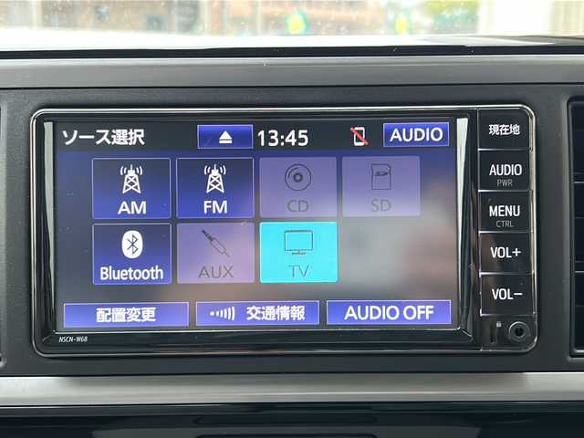 トヨタ パッソ X Lパッケージ 神奈川県 2023(令5)年 0.4万km ブライトシルバーM ワンオーナー/衝突被害軽減システム/クリアランスソナー/純正SDナビ/CD/SD/Bluetooth/ワンセグ/バックカメラ/アイドリングストップ/前後ドライブ/スマートキー×２/ETC/純正フロアマット/取扱説明書/保証書