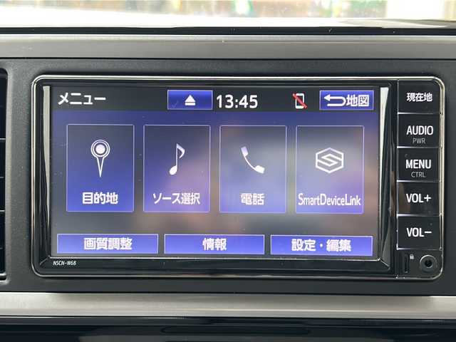 トヨタ パッソ X Lパッケージ 神奈川県 2023(令5)年 0.4万km ブライトシルバーM ワンオーナー/衝突被害軽減システム/クリアランスソナー/純正SDナビ/CD/SD/Bluetooth/ワンセグ/バックカメラ/アイドリングストップ/前後ドライブ/スマートキー×２/ETC/純正フロアマット/取扱説明書/保証書