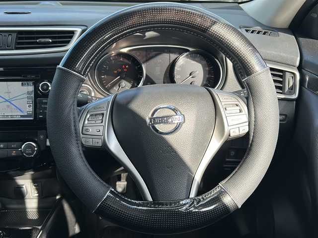 日産 エクストレイル 20X エマージェンシーブレーキ 千葉県 2014(平26)年 7.1万km ローズレッドパール 純正ナビ/CD/DVD/フルセグTV/Bluetooth/前方ドライブレコーダー/全方位カメラ/レーンキープアシスト/横滑り防止装置/盗難防止装置/衝突軽減ブレーキ/オートライト/プッシュスタート/スマートキー/スペアキー１本/保証書/取扱説明書