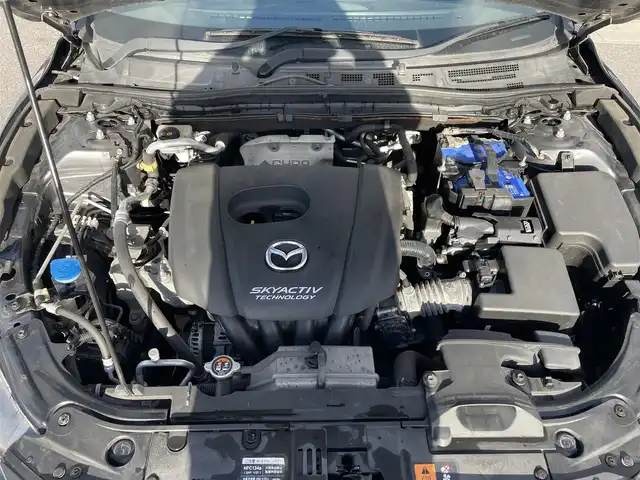 マツダ アクセラ 15S ツーリング 滋賀県 2015(平27)年 9.2万km メテオグレーマイカ 純正ナビ/・Bluetooth/フルセグ/・CD/DVD/バックカメラ/革巻きステアリング/ステアリングリモコン/パドルシフト/ETC/クルーズコントロール/スマートシティブレーキサポート/ヘッドアップディスプレイ/ブラインドスポットモニター/HIDオートライト/スマートキー