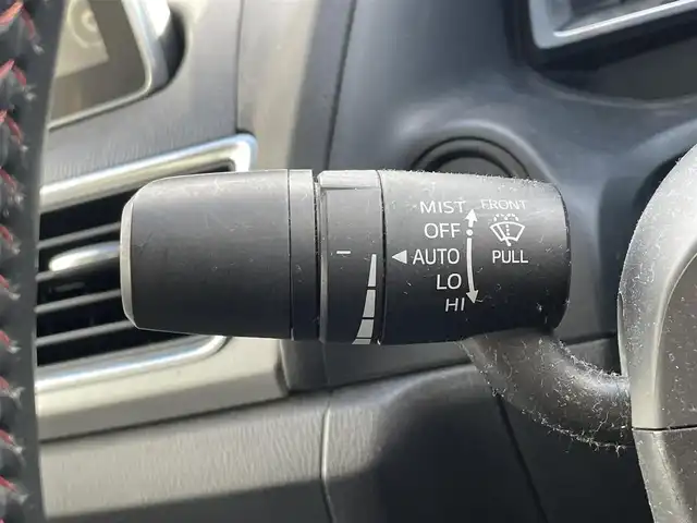 マツダ アクセラ 15S ツーリング 滋賀県 2015(平27)年 9.2万km メテオグレーマイカ 純正ナビ/・Bluetooth/フルセグ/・CD/DVD/バックカメラ/革巻きステアリング/ステアリングリモコン/パドルシフト/ETC/クルーズコントロール/スマートシティブレーキサポート/ヘッドアップディスプレイ/ブラインドスポットモニター/HIDオートライト/スマートキー