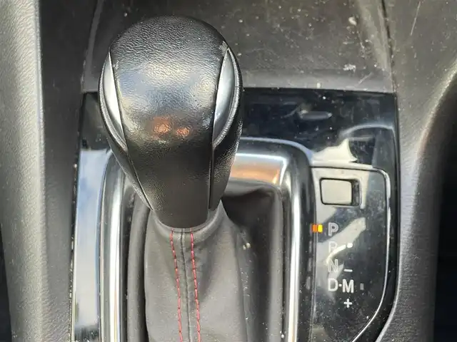 マツダ アクセラ 15S ツーリング 滋賀県 2015(平27)年 9.2万km メテオグレーマイカ 純正ナビ/・Bluetooth/フルセグ/・CD/DVD/バックカメラ/革巻きステアリング/ステアリングリモコン/パドルシフト/ETC/クルーズコントロール/スマートシティブレーキサポート/ヘッドアップディスプレイ/ブラインドスポットモニター/HIDオートライト/スマートキー