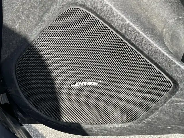 マツダ アクセラ 15S ツーリング 滋賀県 2015(平27)年 9.2万km メテオグレーマイカ 純正ナビ/・Bluetooth/フルセグ/・CD/DVD/バックカメラ/革巻きステアリング/ステアリングリモコン/パドルシフト/ETC/クルーズコントロール/スマートシティブレーキサポート/ヘッドアップディスプレイ/ブラインドスポットモニター/HIDオートライト/スマートキー