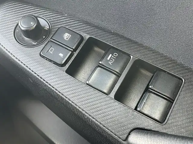 マツダ アクセラ 15S ツーリング 滋賀県 2015(平27)年 9.2万km メテオグレーマイカ 純正ナビ/・Bluetooth/フルセグ/・CD/DVD/バックカメラ/革巻きステアリング/ステアリングリモコン/パドルシフト/ETC/クルーズコントロール/スマートシティブレーキサポート/ヘッドアップディスプレイ/ブラインドスポットモニター/HIDオートライト/スマートキー