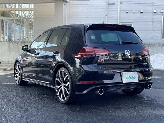 フォルクスワーゲン ゴルフ ＧＴＩ パフォーマンス 宮城県 2020(令2)年 1.8万km ディープブラックパールエフェクト バーチャルコクピット/純正9型ディスプレイナビ/ジェスチャーコントロール/CD/DVD／Bluetooth）/TVチューナー（ワンセグ）/バックカメラ/プリクラッシュセーフティ/レーンキープアシストシステム/パークディスタンスコントロール/リアトラフィックアラート/アイドリングストップ/全車速追従アダプティブクルーズコントロール/前後コーナーセンサー/ビルトインETC2.0/社外レーダー装置/LEDヘッドライト/オートライト/ロゴ入レッドキャリパー/スマートキー＆プッシュスタート/取扱説明書/保証書/記録簿/純正19インチAW付き夏タイヤ