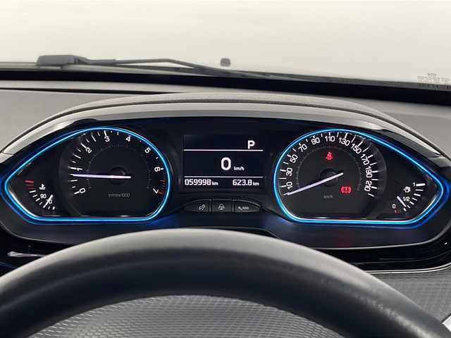 プジョー ２００８ クロスシティ 新潟県 2017(平29)年 6万km グレー ターボ/純正ナビ/(FM.AM.USB)/バックカメラ/革巻きステアリング/ステアリングリモコン/オートライト/MTモード/ドライブモード切替/電動格納ウィンカーミラー/ヘッドライトレベライザー/ハーフレザーシート/前席シートヒーター/リアコーナーセンサー/キーレス×2/純正フロアマット