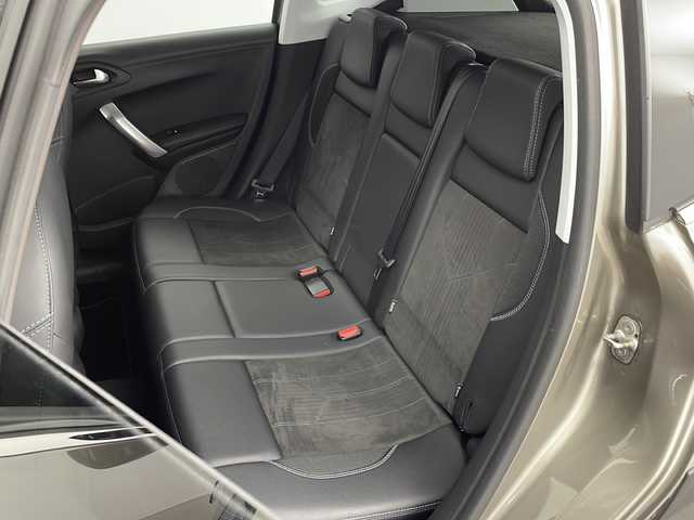 プジョー ２００８ クロスシティ 新潟県 2017(平29)年 6万km グレー ターボ/純正ナビ/(FM.AM.USB)/バックカメラ/革巻きステアリング/ステアリングリモコン/オートライト/MTモード/ドライブモード切替/電動格納ウィンカーミラー/ヘッドライトレベライザー/ハーフレザーシート/前席シートヒーター/リアコーナーセンサー/キーレス×2/純正フロアマット