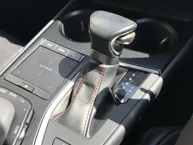 レクサス ＵＸ 250h Fスポーツ 富山県 2020(令2)年 9.5万km マダーレッド 〇4WD/〇純正10.3インチナビ	/〇フルセグTV	/〇バックカメラ/〇パノラマモニター	/〇ビルトインETC2.0		/〇セーフティシステム＋	/〇レーダークルーズコントロール	/〇プリクラッシュセーフティ	/〇パワーバックドア	/〇LEDヘッドランプ	/〇オートライト	/〇フォグランプ	/〇純正18インチアルミ	/〇革巻きステアリング	/〇ステアリングヒーター	/〇パドルシフト	/〇合皮シート	/〇シートヒーター	/〇パワーシート	/〇スマートエントリー	/〇禁煙車