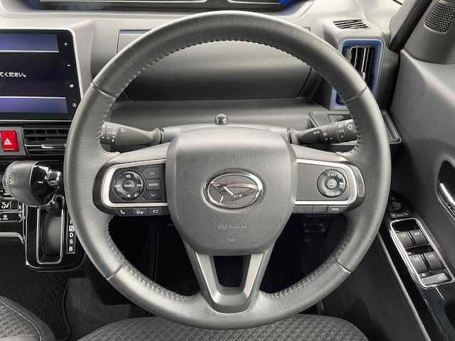 ダイハツ タント カスタム RS スタイルセレクション 静岡県 2021(令3)年 2.2万km ブラックマイカメタリック/シャイニングホワイトパール ●純正ナビ/(フルセグ/CD/DVD/Bluetooth)/(NSZN-Y71DS)/●全方位カメラ/●ブラックハーフレザーシート/●前席シートヒーター/●レーダークルーズコントロール/●レーンキープアシスト/●衝突軽減ブレーキ/●後方コーナーセンサー/●アイドリングストップ/●LEDライト/●オートライト/●フォグランプ/●革巻きステアリング/●ステアリングスイッチ/●ETC/●前方ドライブレコーダー/●フロアマット/●ドアバイザー/●電動格納ウインカーミラー/●プッシュスタート/●スマートキー/●スペアキー×1/●純正15インチアルミホイール/●W＋サイド＋カーテンSRS＋ABS/●保証書/●取扱説明書