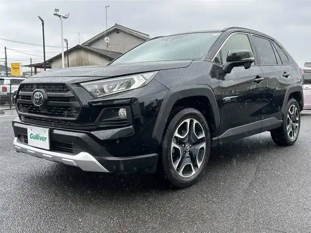 トヨタ ＲＡＶ４ アドベンチャー 広島県 2019(令1)年 6.1万km アティチュードブラックマイカ ワンオーナー/ダイナミックトルクベクタリングAWD/[4WD]/純正ナビ/[CD/DVD/フルセグTV/Bluetooth]/バックカメラ/ETC/シートヒーター/[D/N]/パワーシート/[D席]/ステアリングヒーター/衝突回避支援/レーントレーシングアシスト/オートマチックハイビーム/ブラインドスポットモニター/レーダークルーズコントロール/LEDヘッドライト/オートライト/プッシュスタート/スペアキー/フォグライト/ブレーキホールド/電動パーキングシステム/純正19AW/オートリトラミラー
