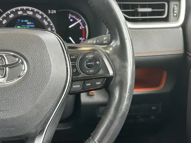 トヨタ ＲＡＶ４ アドベンチャー 広島県 2019(令1)年 6.1万km アティチュードブラックマイカ ワンオーナー/ダイナミックトルクベクタリングAWD/[4WD]/純正ナビ/[CD/DVD/フルセグTV/Bluetooth]/バックカメラ/ETC/シートヒーター/[D/N]/パワーシート/[D席]/ステアリングヒーター/衝突回避支援/レーントレーシングアシスト/オートマチックハイビーム/ブラインドスポットモニター/レーダークルーズコントロール/LEDヘッドライト/オートライト/プッシュスタート/スペアキー/フォグライト/ブレーキホールド/電動パーキングシステム/純正19AW/オートリトラミラー