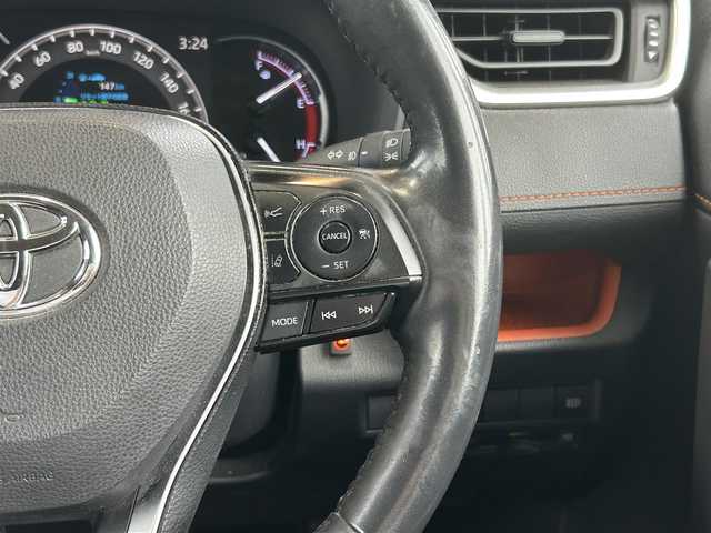 トヨタ ＲＡＶ４ アドベンチャー 広島県 2019(令1)年 6.1万km アティチュードブラックマイカ ワンオーナー/ダイナミックトルクベクタリングAWD/[4WD]/純正ナビ/[CD/DVD/フルセグTV/Bluetooth]/バックカメラ/ETC/シートヒーター/[D/N]/パワーシート/[D席]/ステアリングヒーター/衝突回避支援/レーントレーシングアシスト/オートマチックハイビーム/ブラインドスポットモニター/レーダークルーズコントロール/LEDヘッドライト/オートライト/プッシュスタート/スペアキー/フォグライト/ブレーキホールド/電動パーキングシステム/純正19AW/オートリトラミラー
