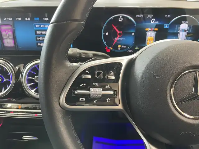 メルセデス・ベンツ Ｍ・ベンツ ＧＬＢ２００ｄ 4マチック 東京都 2022(令4)年 3.1万km Ｍナイトブルー ・純正ナビ/（フルセグTV/Bluetooth/CD/DVD/アンドロイドオート/アップルカープレイ）/・全方位カメラ/・前後コーナーセンサー/・ハーフレザーシート/・前席シートヒーター/・レーダークルーズコントロール/・BSM/・アイドリングストップ/・電動格納ミラー/・前後ドライブレコーダー/・革ステアリング/・ステアリングスイッチ/・パドルシフト/・ISOFIX/・電動パーキングブレーキ/・電動リアゲート/・LEDライト/・リアフォグランプ/・ルーフレール/・トノカバー/・ETC/・スペアキー×1/・スマートキー/・プッシュスタート/・純正18インチアルミホイール/・フロアマット/・スカッフプレートイルミ/・W＋S＋カーテンエアバッグ/ABS/・横滑り防止装置/・取扱説明書/・保証書