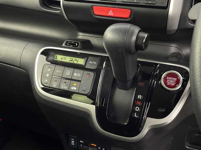 ホンダ Ｎ ＢＯＸ G Lパッケージ 新潟県 2016(平28)年 5.4万km クリスタルブラックパール 4WD/純正メモリナビ/ワンセグ/　CD/SD/Bluetooth/VXM-164CSi/バックカメラ/片側パワースライドドア/前席シートヒーター/スマートキー×２/ドライブコーダー/ヘッドライトレベライザー/横滑り防止装置/電動格納式ミラー/ETC/社外アルミ付きスタッドレス/　（積み込み５mm）