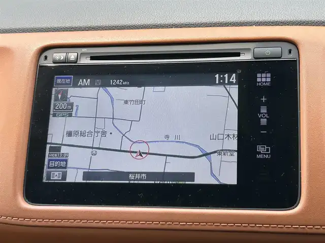 ホンダ ヴェゼル ハイブリッド 奈良県 2016(平28)年 2.6万km モルフォブルーP フルセグナビ　/Ｂｌｕｅｔｏｏｔｈ　/ＨＤＭＩ　/電動パーキングブレーキ　/ブレーキホールド機能　/ＵＳＢ入力端子　/レーダークルーズコントロール　/バックカメラ　/前席シートヒーター　/ＬＥＤヘッドライト