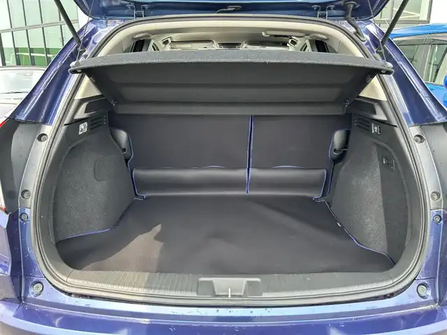 ホンダ ヴェゼル ハイブリッド 奈良県 2016(平28)年 2.6万km モルフォブルーP フルセグナビ　/Ｂｌｕｅｔｏｏｔｈ　/ＨＤＭＩ　/電動パーキングブレーキ　/ブレーキホールド機能　/ＵＳＢ入力端子　/レーダークルーズコントロール　/バックカメラ　/前席シートヒーター　/ＬＥＤヘッドライト