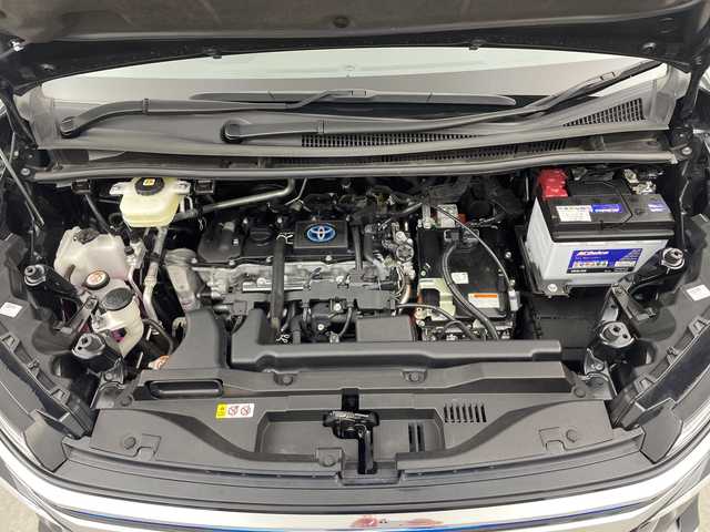トヨタ ヴォクシー ハイブリッド S－Z 三重県 2022(令4)年 2.8万km グリッターブラックガラスフレーク 禁煙車　　/純正ナビ/DVDデッキ/バックカメラ　/純正１４インチフリップダウンモニター　/両側パワースライドドア　/モデリスタエアロ（フロント、リア）　/パワーバックドア　/デジタルインナーミラー　/ビルトインＥＴＣ２．０　/トヨタセーフティセンス/衝突軽減ブレーキ/レーンキープアシスト /全席シートヒーター/ステアリングヒーター/前後ドライブレコーダー/サイド/カーテンエアバッグ
