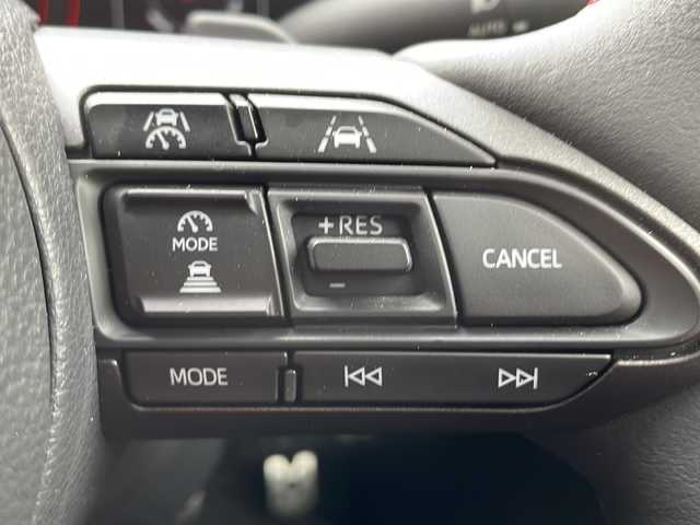 トヨタ ＧＲヤリス RZ ハイパフォーマンス 兵庫県 2024(令6)年 0.1万km プラチナホワイトパールマイカ 純正ナビ（AM/FM/BT)/・フルセグTV/衝突軽減システム/パーキングアシスト/横滑り防止/追従付きクルーズコントロール/ステアリングヒーター/ステアリングスイッチ/オートライト/ヘッドライトレベライザー/ビルトインETC2.0/パドルシフト/シートヒーター/ドライブレコーダー