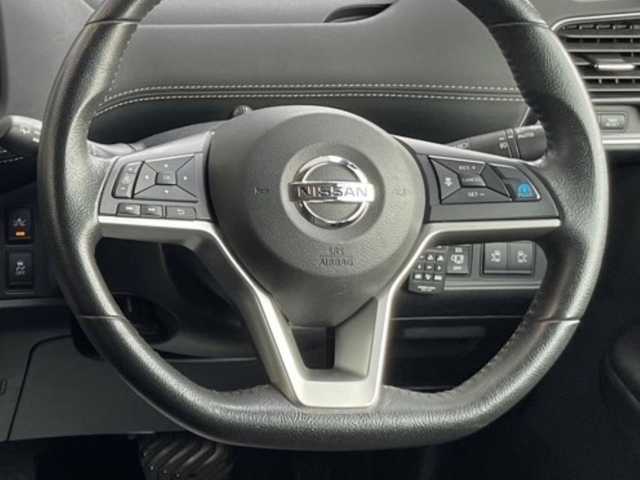 日産 セレナ ハイウェイスター プロパイロットED 愛知県 2017(平29)年 4.9万km マルーンレッド 2トーン プロパイロット/純正9型ナビ/フリップダウンモニター/両側パワースライドドア/クルーズコントロール/バックカメラ/コーナーセンサー/純正アルミホイール/LEDヘッドライト/オートライト/ドライブレコーダー/ETC/イージーオープン機能/衝突軽減システム/フルセグ/CD DVD/ステアリングスイッチ/スマートキー/プッシュスタート