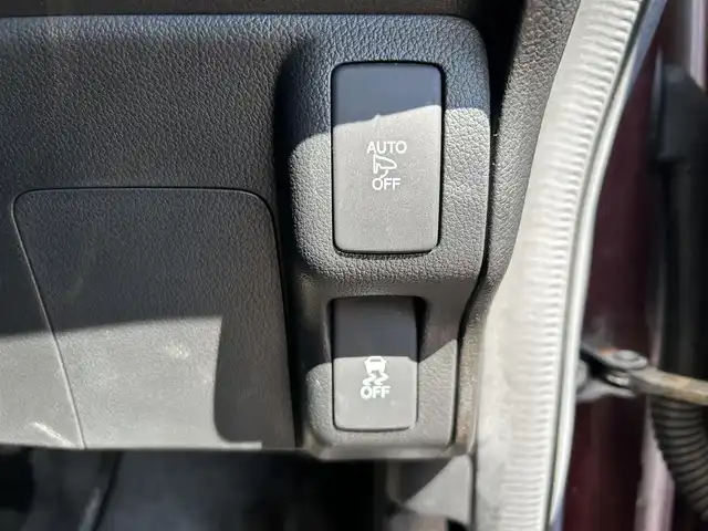 ホンダ Ｎ ＢＯＸ カスタム G Lパッケージ 鹿児島県 2015(平27)年 9.7万km プレミアムディープロッソパール 社外ナビ/　　CD/DVD/BT/フルセグ/バックカメラ/左側パワースライド/オートライト/純正14インチアルミホイール/アイドリングストップ/リアシートスライド/シートバックテーブル/オートリトラミラー/リア席サンシェード/ワンタッチウィンカー/スマートキー