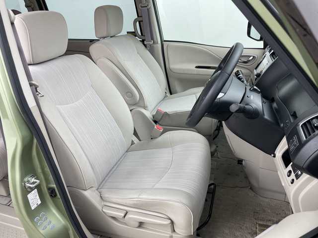 日産 セレナ 20G 道央・札幌 2011(平23)年 3.3万km ナチュラルハーブ ・4WD/・寒冷地仕様/・純正ナビ&CD&DVD&BT&SD&TV&USB/・両側パワースライドドア/・バックカメラ/・クルーズコントロール/・コーナーセンサー/・盗難防止装置/・横滑り防止装置/・ビルトインETC/・3列シート/・ドアミラーヒーター/・電動格納ミラー/・プッシュスタート/・HIDヘッドライト/・オートライト/・スマートキー