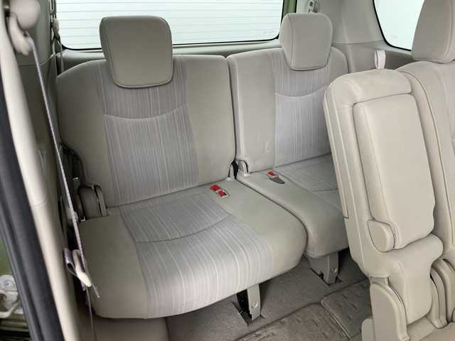 日産 セレナ 20G 道央・札幌 2011(平23)年 3.3万km ナチュラルハーブ ・4WD/・寒冷地仕様/・純正ナビ&CD&DVD&BT&SD&TV&USB/・両側パワースライドドア/・バックカメラ/・クルーズコントロール/・コーナーセンサー/・盗難防止装置/・横滑り防止装置/・ビルトインETC/・3列シート/・ドアミラーヒーター/・電動格納ミラー/・プッシュスタート/・HIDヘッドライト/・オートライト/・スマートキー