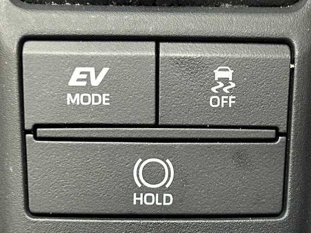 トヨタ クラウン ハイブリッド RS 宮城県 2021(令3)年 4.8万km プレシャスホワイトパール トヨタセーフティセンス/・プリクラッシュセーフティ/・レーントレーシングアシスト/・レーダークルーズコントロール/・ロードサインアシスト/・アダプティブハイビームシステム/ブラインドスポットモニター/インテリジェントクリアランスソナー/リヤクロストラフィックアラート/パーキングサポートブレーキ/純正ナビ/・バックカメラ/・Bluetooth/CD/・フルセグTV/・USB入力端子/前後コーナーセンサー/オートブレーキホールド/電子パーキング/MTモード付きAT/ビルトインETC2.0/前後ドライブレコーダー/ステアリングヒーター/ハーフレザーシート/シートヒーター（運転席/助手席）/パワーシート（運転席/助手席）/LEDヘッドライト/オートライト/フォグランプ/純正アルミホイール/純正フロアマット