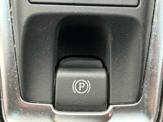 トヨタ クラウン ハイブリッド RS 宮城県 2021(令3)年 4.8万km プレシャスホワイトパール トヨタセーフティセンス/・プリクラッシュセーフティ/・レーントレーシングアシスト/・レーダークルーズコントロール/・ロードサインアシスト/・アダプティブハイビームシステム/ブラインドスポットモニター/インテリジェントクリアランスソナー/リヤクロストラフィックアラート/パーキングサポートブレーキ/純正ナビ/・バックカメラ/・Bluetooth/CD/・フルセグTV/・USB入力端子/前後コーナーセンサー/オートブレーキホールド/電子パーキング/MTモード付きAT/ビルトインETC2.0/前後ドライブレコーダー/ステアリングヒーター/ハーフレザーシート/シートヒーター（運転席/助手席）/パワーシート（運転席/助手席）/LEDヘッドライト/オートライト/フォグランプ/純正アルミホイール/純正フロアマット