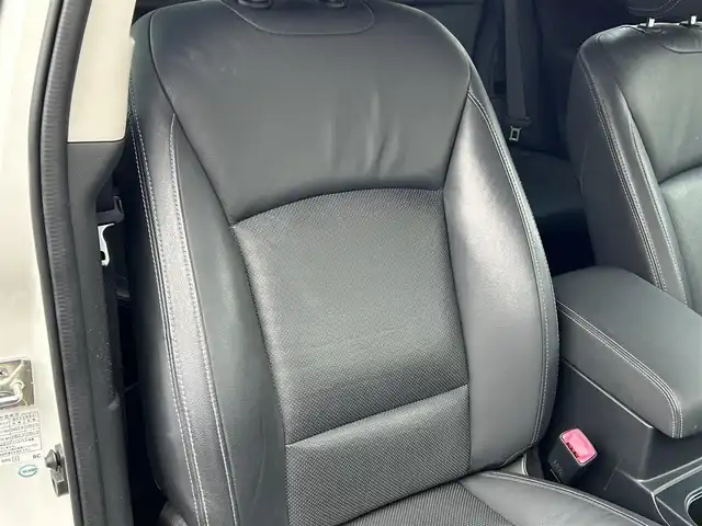 スバル アウトバック ベース 道東・釧路十勝 2018(平30)年 3.2万km クリスタルホワイトP ワンオーナー/ディーラーオプションDAIATONESOUNDNAVI・フルセグ・DVD・CD・SD・MSV・USB・Bluetooth/ナビ連動ビルトインETC2.0/アイサイトVer3/フロントカメラ/サイドカメラ/バックカメラ/革巻ステアリング/パドルシフト/レーダークルーズコントロール/ハンドルヒーター/BSM/充電用USB×4/X-MODE/黒革シート/前席パワーシート（運転席2メモリ）/全席シートヒーター/LEDヘッドライト/フォグランプ/純正17インチアルミ/フットランプ/トノカバー/新車時保証書/取扱説明書/スマートキー×3