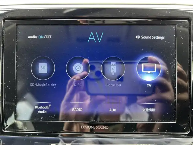 スバル アウトバック ベース 道東・釧路十勝 2018(平30)年 3.2万km クリスタルホワイトP ワンオーナー/ディーラーオプションDAIATONESOUNDNAVI・フルセグ・DVD・CD・SD・MSV・USB・Bluetooth/ナビ連動ビルトインETC2.0/アイサイトVer3/フロントカメラ/サイドカメラ/バックカメラ/革巻ステアリング/パドルシフト/レーダークルーズコントロール/ハンドルヒーター/BSM/充電用USB×4/X-MODE/黒革シート/前席パワーシート（運転席2メモリ）/全席シートヒーター/LEDヘッドライト/フォグランプ/純正17インチアルミ/フットランプ/トノカバー/新車時保証書/取扱説明書/スマートキー×3