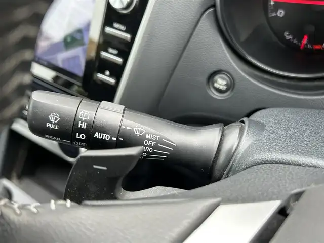 スバル アウトバック ベース 道東・釧路十勝 2018(平30)年 3.2万km クリスタルホワイトP ワンオーナー/ディーラーオプションDAIATONESOUNDNAVI・フルセグ・DVD・CD・SD・MSV・USB・Bluetooth/ナビ連動ビルトインETC2.0/アイサイトVer3/フロントカメラ/サイドカメラ/バックカメラ/革巻ステアリング/パドルシフト/レーダークルーズコントロール/ハンドルヒーター/BSM/充電用USB×4/X-MODE/黒革シート/前席パワーシート（運転席2メモリ）/全席シートヒーター/LEDヘッドライト/フォグランプ/純正17インチアルミ/フットランプ/トノカバー/新車時保証書/取扱説明書/スマートキー×3