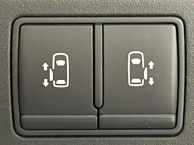 日産 セレナ e－パワー ハイウェイスター V 大阪府 2020(令2)年 6.9万km ダークメタルグレー プロパイロット　純正ナビ　全周囲カメラ　Bluetooth　フルセグTV DVD再生　衝突軽減ブレーキ　レーンキープアシスト　ETC 両側パワースライドドア　ドライブレコーダー　BSM オートライト　LEDヘッドライト　スマートキー