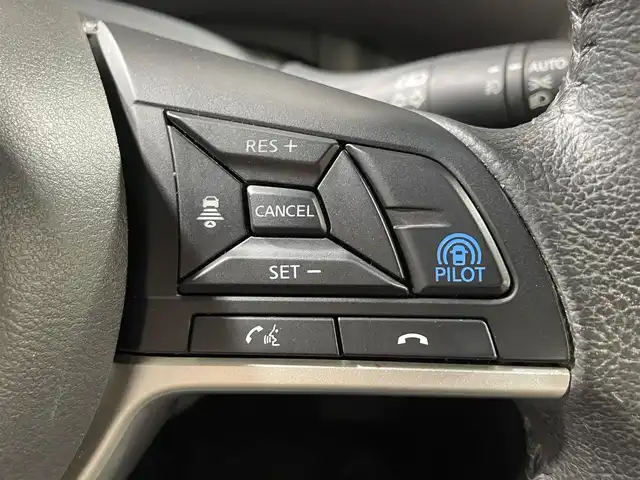 日産 セレナ e－パワー ハイウェイスター V 大阪府 2020(令2)年 6.9万km ダークメタルグレー プロパイロット　純正ナビ　全周囲カメラ　Bluetooth　フルセグTV DVD再生　衝突軽減ブレーキ　レーンキープアシスト　ETC 両側パワースライドドア　ドライブレコーダー　BSM オートライト　LEDヘッドライト　スマートキー